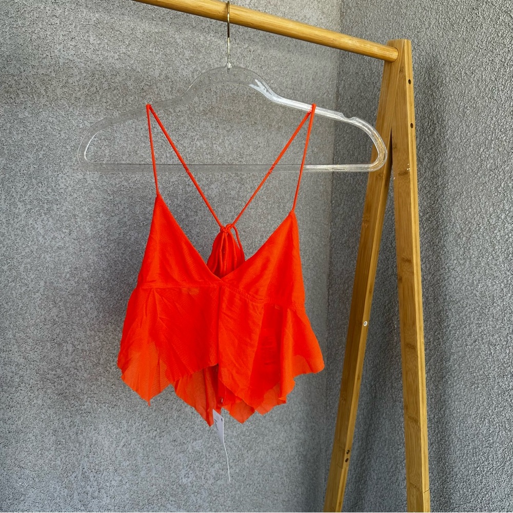 vibrant mesh orange UO top 🍑 NWT